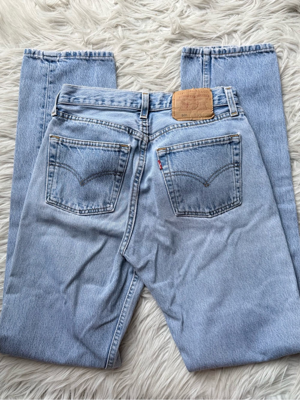 Vintage 90s Levi’s 501 For Women Jeans W28 L34 Made USA Light Wash Button Fly